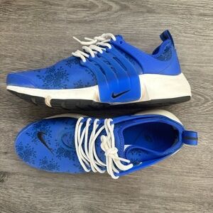 Nike Royal Blue Floral Runner Sneakers with White Laces